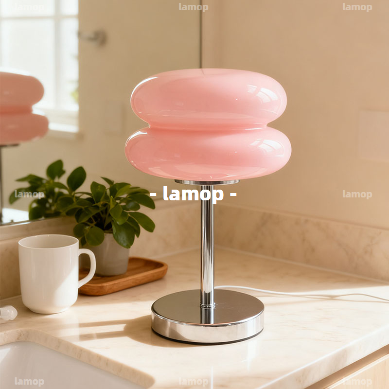 Cream Retro Bedside Table Lamp - огляд і ціна Decor Lighting Lamps